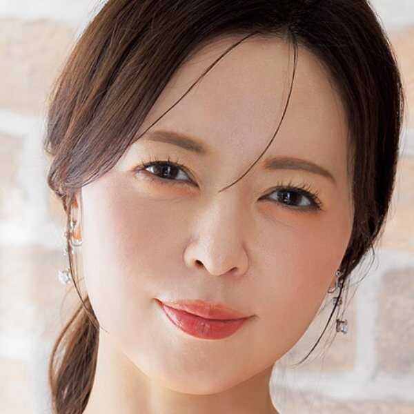Sugisaki Honoka