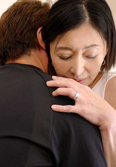 010219_004-PACO 欺骗的螺旋楼梯隔壁美丽女巫的淘气秘密