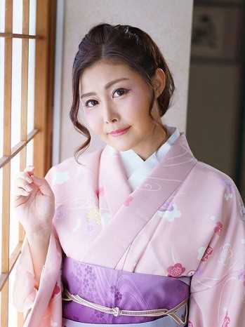 010323-001-CARIB 赌上旅馆生存的美女老板娘 ～绝对不会让客人后悔！～今田美玲