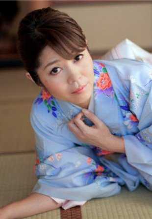 010918_630-1PON 穿和服很好看的下流婊子 本庄绫乃