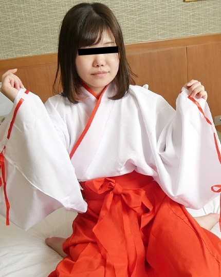011022_01-10MU 虽然是一位现役巫女，但不是处女，所以作为惩罚对她进行了中出。仓科里衣
