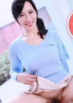 012821_001-1PON 走光的诱惑 ～朋友的妈妈没穿内裤～绪方千乃