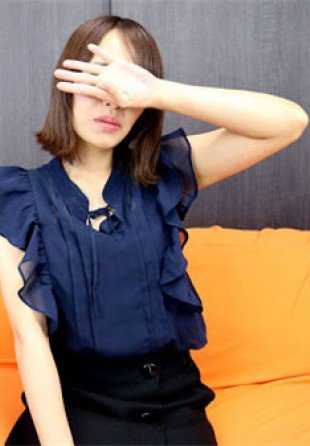 020118_216-PACO 帕科帕科马 020118_216 狼吞虎咽的已婚妇女 64 - 白衣天使背后的面孔。