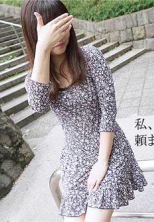 022218_01-10MU Natural Musume 022218_01 我迎合她的情感，把她抱起来，她让我干她。