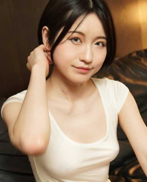 022424-001-1PON 一本道 022424_001 汗水慢慢渗出的无胸罩乳头 想看？想揉？想吸？