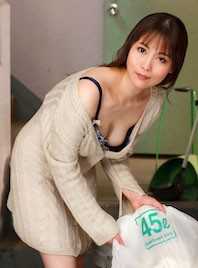 022622_001-1PON 喜欢玩耍的邻居在早上扔垃圾时没有穿胸罩的太太 椿レオ