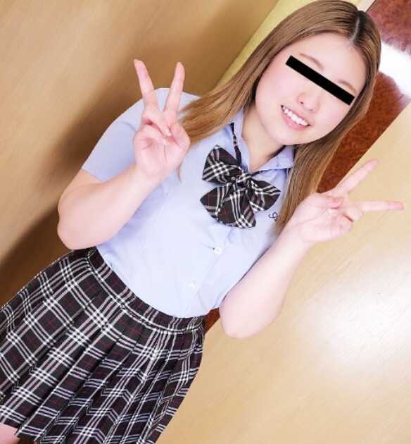 030425-01-10MUSU 天然少女 030425_01 制服时代 ~辣妹系爸爸活女子的记录影像~ 高田伸子