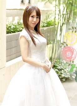 030621-001-CARIB 容易动情的花嫁 ～婚纱负责人与婚礼前夜的中出NTR～纱仓美雪
