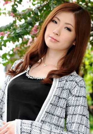 031115-042-CN 031115_042 美臀人妻品尝老公以外的大肉棒 倖田莉娜