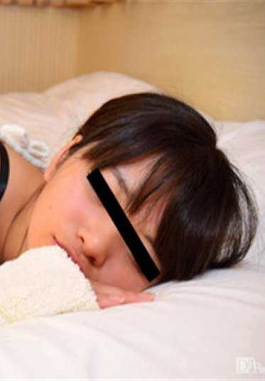 一本道 032217_503 心跳 〜擅长撒娇的巨乳素人女儿〜小泽可怜