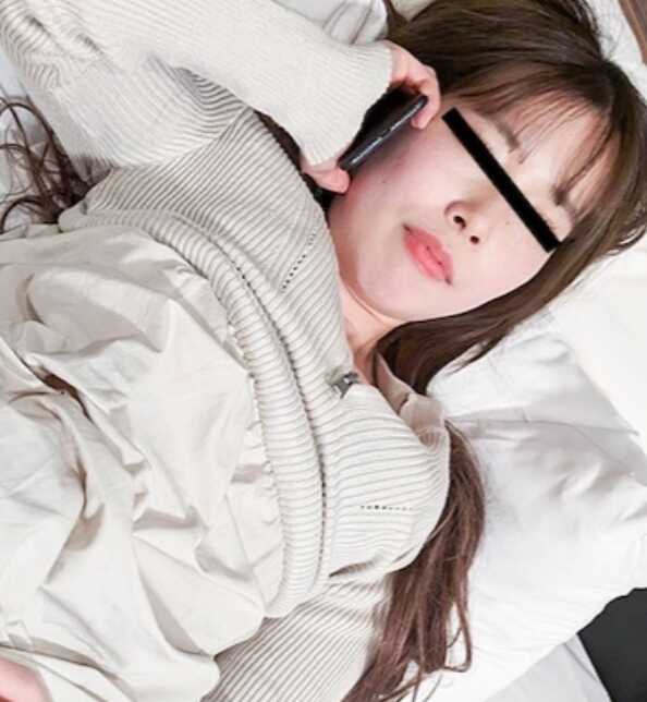 032225-01-10MUSU 天然少女 032225_01 趁着她正和男朋友认真通电话时，我就把她勾走了 二之宫惠里香