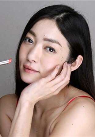 040518_667-1PON 激烈的接吻和肢体接触 Ryu Enami