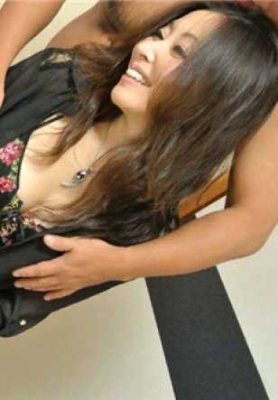 040920_281-PACO 帕科帕科马 040920_281 因放荡而出名的镇议会主席的妻子