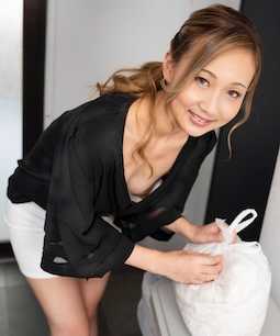 051824-001-1PON 一本道 051824_001 早上扔垃圾的邻居喜欢玩的没穿胸罩的妻子 夏目りんか