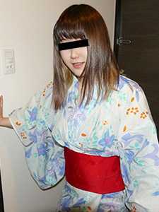 072319_01-10MU 脏兮兮的浴衣女孩在我家门口立刻给我口交。