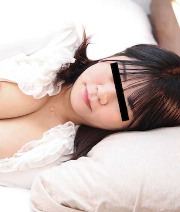 090724-01-10MU 天然妹子 090724_01 与H罩杯的同事女子在密室中疯狂做爱！