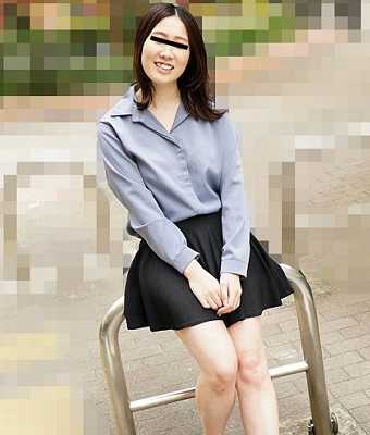 100923-01-10MU 天然妹子 100923_01 治愈系苗条OL在午休期间搭讪&即刻上床！山内弥生