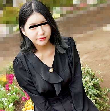 102823-01-10MU 天然妹子 102823_01 空手振动棒在美臀上螺旋旋转！被插入的同时与男友通话的素人女孩！