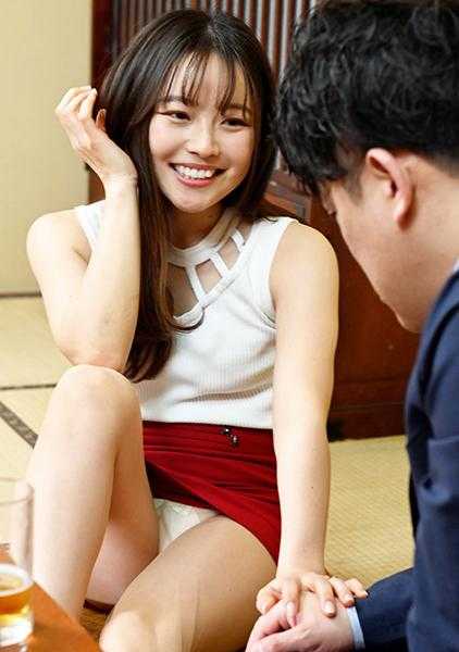 117NPH-036 在同学聚会上再次见到的同学·千春小姐。被性欲过剩的妻子以迷你裙走光的方式诱惑，在走廊和隔壁房间里被搞定了 宫泽千春