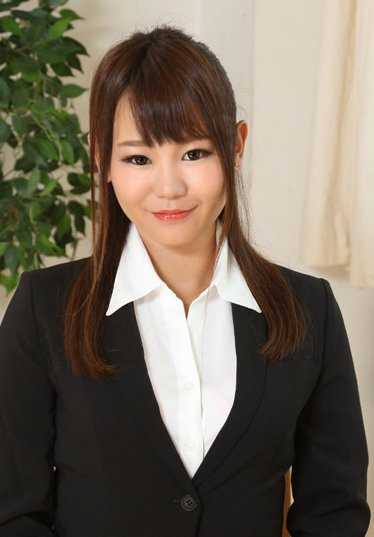 122418-818-CARIB 悬崖勒马的女大学生，为了得到一份工作不择手段。