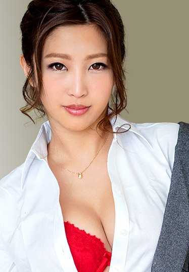 122818-822-CARIB 女人的子宫因美丽和性感而瘙痒难耐。