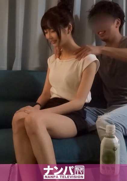 200GANA-2162 被百战百胜的泡妞高手勾引的酒吧女工爱香子，被带到了一个房间，在那里，她和一个有着模特般美丽气质的女孩发生了性关系！