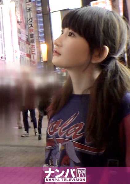 200GANA-2204 神奇的柔光，第一次拍摄。 1421 晚上，我在秋叶原发现了一个幼稚的女孩（*我是成年人），我和她商量拍一张快照！她在街上拍了一张照片，然后把她们带到一家酒店，并在适当的时候穿上她带来的学生泳装，让她们和她发生关系......但真的顺利吗？