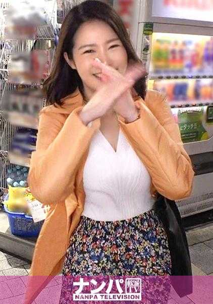 200GANA-2459 真正的花花公子，首次拍摄。 1613 温柔的巨乳少妇像野兽一样陷入本能的性交！！久违的性爱让她不停地潮吹，反复达到高潮的痴态必看！！！