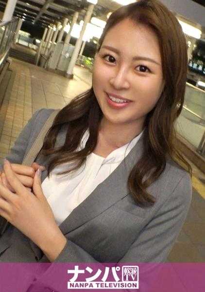 200GANA-2928 真软派，初次拍摄。 1971 果然是办公街！遇到了看起来能干的OL！一天穿下来蒸热的丝袜被撕破，无法抗拒手淫&舔阴，大声喘息！再加上巨根活塞逼迫，下流的声音在酒店房间里回荡！