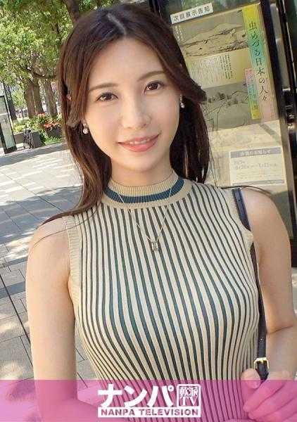 200GANA-2951 真正的花花公子，首次拍摄。1986年在时尚的市中心搭讪了一位美丽的姐姐！模特般的超绝美腿！！！外表与内心完全相反，是个容易上钩的天然女孩！自己主动摇摆腰部的超级色情姐姐，从长长的腿的底部像瀑布一样大量潮吹！！！