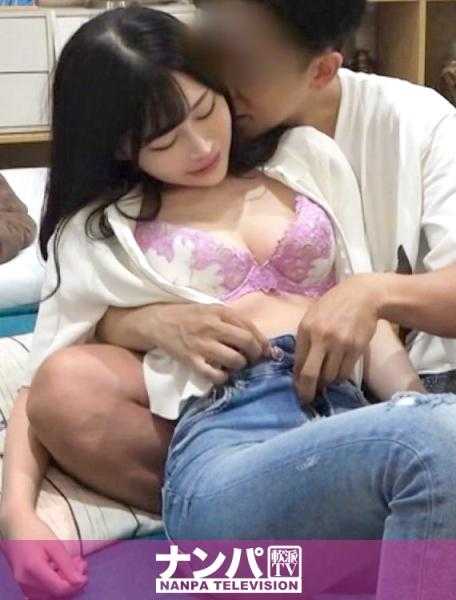 200GANA-2969 在一位经验丰富的搭讪师的房间里，偷偷拍摄了带进房间的SEX 322 一个非常可爱，风格出众的女孩被带进了房间！我被她纤细而性感的锁骨迷住了，忍不住和她发生了关系w当引擎启动时，她自己扭动腰部，不停地发出淫荡的声音，偷偷拍摄了她的淫荡姿态！她甚至不知道自己被拍摄了，不停地露出淫荡的表情。