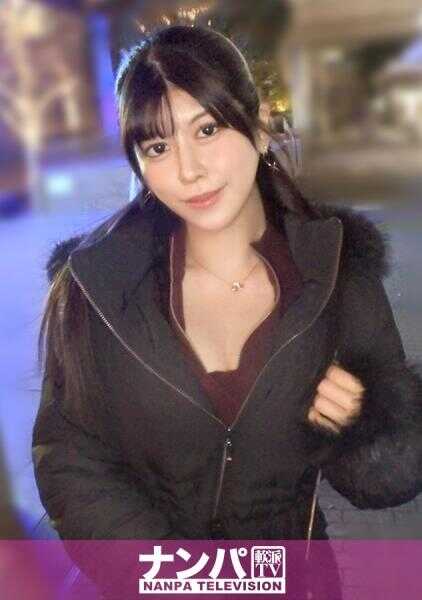 200GANA-3390 兴奋到爆的香槟女孩也太色了吧！身材超棒，色气满满！平时开香槟提升周围人的气氛，但越做爱就越兴奋变得更色情的超色大姐姐在这里！G罩杯樱色乳头敏感度太高会乳头高潮！以为是漂亮大姐姐，结果是个危险的女人w 真是软派，初次拍摄。2302