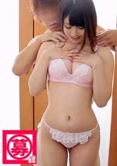 261ARA-141 F罩杯大学生夏酱说：“初中时还是个平胸。”而且还在发育中！！晃动着Q弹的胸部，啊～好想揉揉～♪好想被乳交～♪大家也是这么想的吧～？好！来看看吧！！