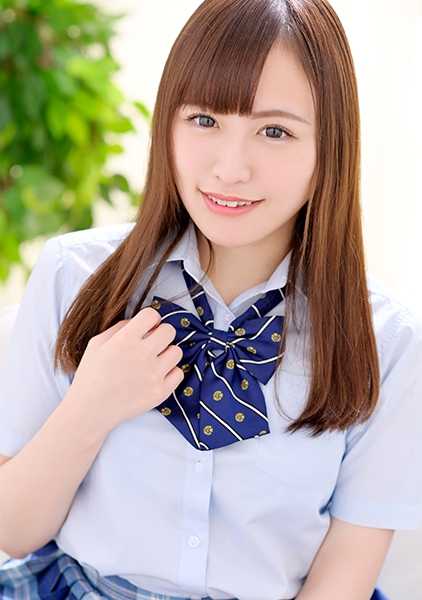 324SRTD-0136 我强迫熟食店的一个女孩和我做爱，她是个十足的荡妇。