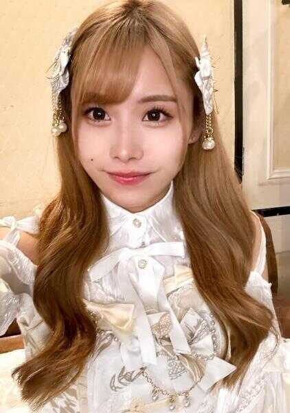 326FCT-168 在SNS上满足认可欲的色情辣妹19岁！ 向制服角色扮演的美少女，拉开内裤插入→在角色扮演连衣裙中张开阴部进行生中出！！