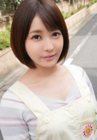 345SIMM-327 我请一位深受爸爸们喜爱的幼儿园老师为我画了一幅毛笔字。