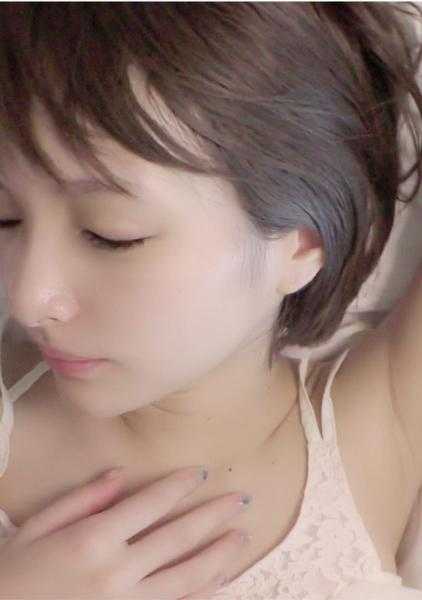 493NAEN-082 与极简主义朋友和 Nakadashi 共度美好清晨。 Miho Sakaki