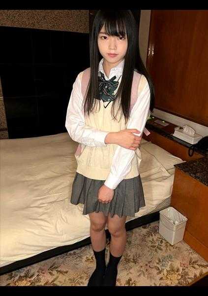 534IND-138 1岁的混血女孩，为了咬住男孩的鸡巴而出生。