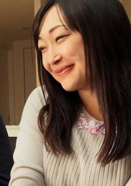741P013-G01 与打工地点的兼职学生发生婚外情的已婚妇女。