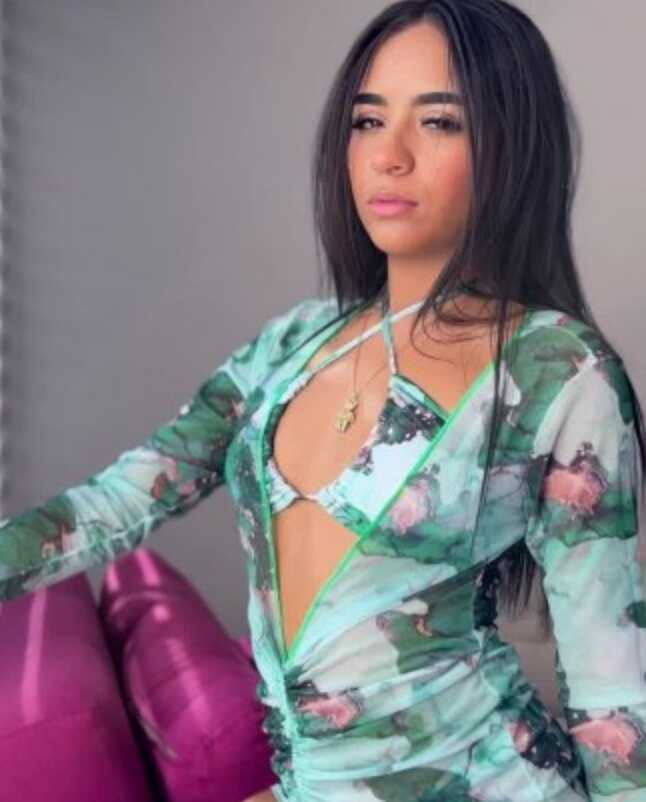 EU_US-18Lust_24_12_25_Samira_Horny_Visit 18欲望萨米拉色情访问