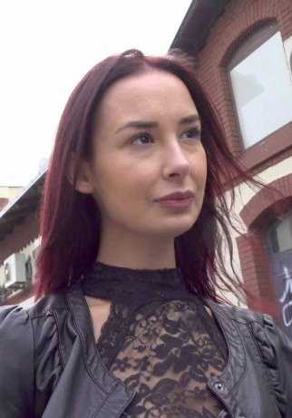 EU_US-FuckingStreet_19_11_21_Freya_Dee_CZECH FuckingStreet 弗蕾娅·迪 捷克 饥渴黑发美女 被陌生人提供现金
