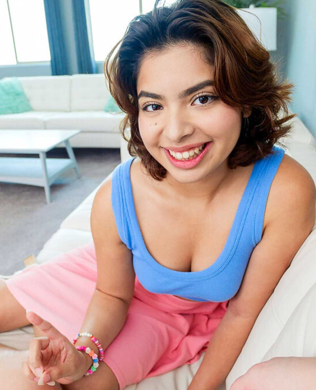 EU_US-StepSiblingsCaught_25_01_22_Hazel_Heart_Stepsisters_Naughty_Reputation 继兄妹被抓住 Hazel Heart 继姐妹的顽皮名声