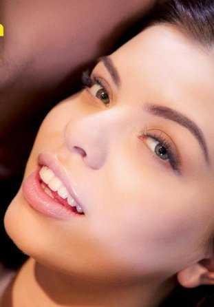 EU_US-VivThomas_20_03_03_Emily_Mayers_And_Romy_Indy_Sweet_Distraction VivThomas 艾米莉·梅耶斯 和 罗米·因迪 甜蜜分心