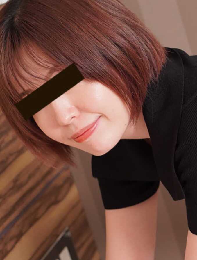 HEYZO-3467 酒店员工竟是美熟女，不由得就上了她！ - 山下良子