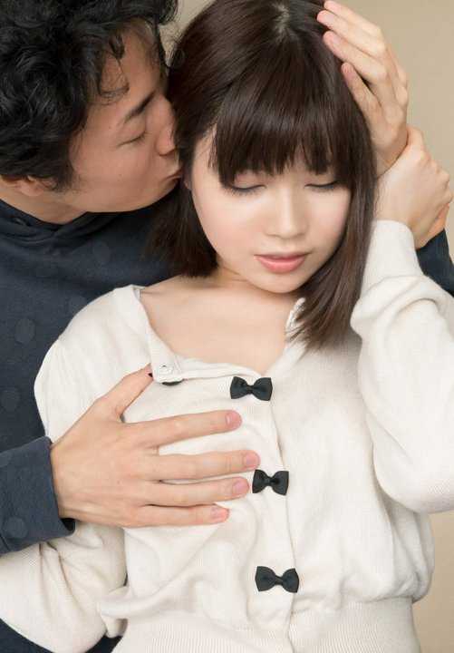 S-CUTE-372_YURINA_01 捶打过多，浑身是汗。友好的舔舐和性爱 / Yurina