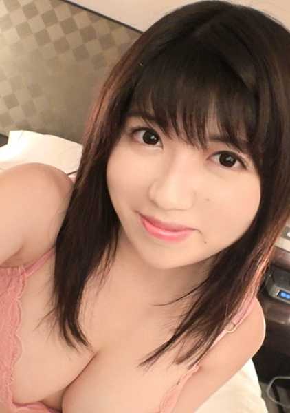 SIRO-3673 我第一次拍三级片，是在网上申请的，结果被拍到了。913 一位穿着宽松的女大学生以她的大奶子为武器，拍摄了一组三级片！她是一个拥有大奶子和大身材的年轻女子，她是一个非常火辣的女孩。