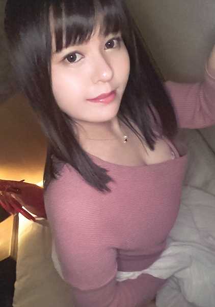 SIRO-3735 988 一位有男友的调皮女上班族，出于好奇出演了一部成人电影，摇晃着傲人的 I 杯奶子，高潮迭起！