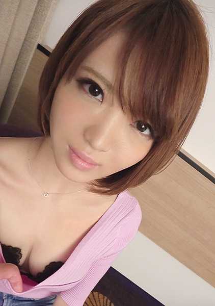 SIRO-3760 首次拍摄] 服装店店员，双性恋气质，也喜欢女同性恋色情片，当然也欢迎男性！她将鸡巴插入自己的阴道！面对镜头，她有些尴尬，但还是咬紧牙关呻吟着！