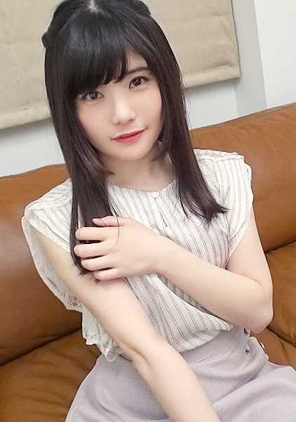 SIRO-3827 她第一次拍照时，在网上申请了色情网站，并被拍下了她的第一次色情经历！她打破了自己精心修饰的面容，变得狂野......