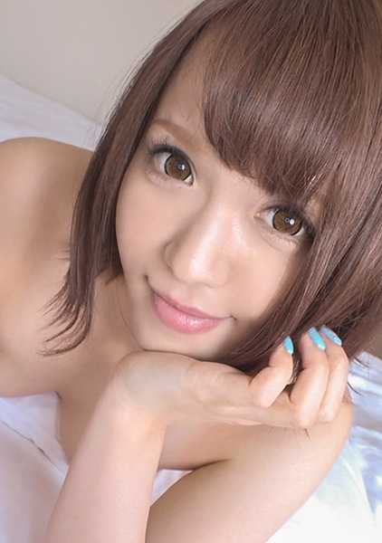 SIRO-3851 她第一次在色情电影中被拍到，并应聘成为成人电影导演！她被从未品尝过的大鸡巴刺激得失语，发出可爱的尖叫声，而男演员的技巧......